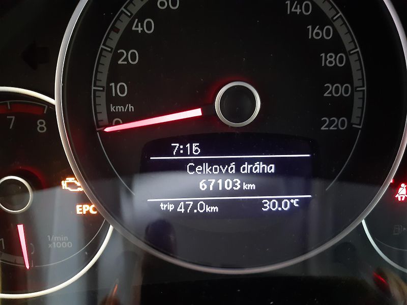 Volkswagen up! 1.0 MPI 55KW KLIMA TEMPOMAT - fotka 23 z 24