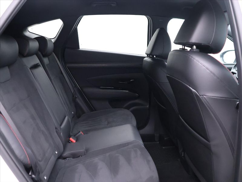 Hyundai Tucson 1,6 T-GDI 110kW CZ N-Line DPH - fotka 15 z 36