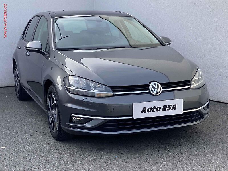 Volkswagen Golf (2018) 1.5 TSi, Join, panor - fotografie inzerátu