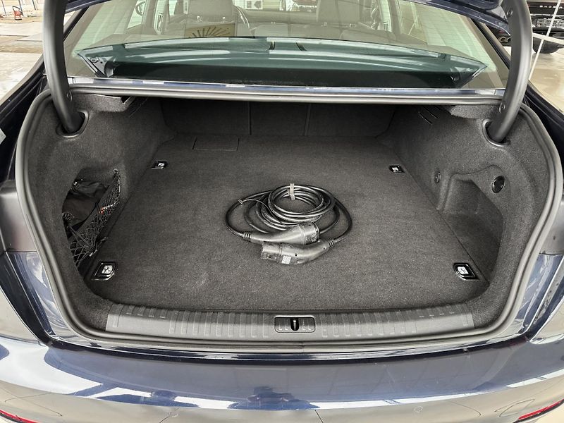 Audi A6 50TFSIe Quattro*360kam*KeyLess - fotka 36 z 38
