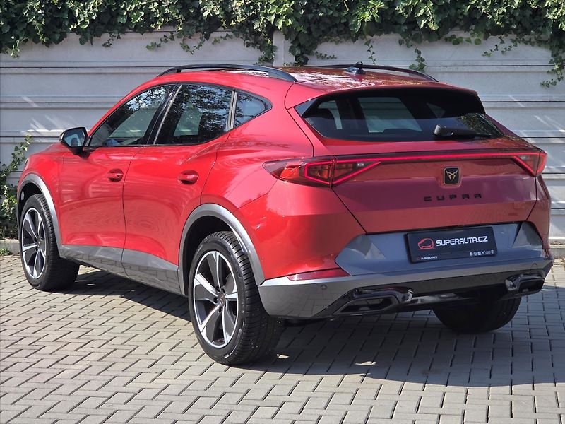 Cupra Formentor 1,5 TSi DSG LED Matrix Tažné Z - fotka 4 z 25
