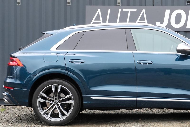 Audi SQ8 4.0 TFSI, ČR, Tažné, Matrix - fotka 9 z 44