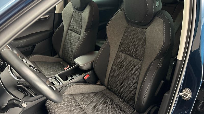Škoda Karoq 2.0 TDI DSG Style - fotka 15 z 28