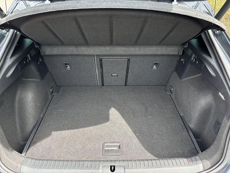 Cupra Formentor (2024) 1.5 TSI DSG - fotka 31 z 32