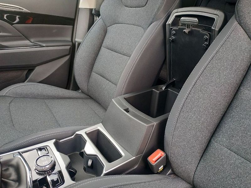 KGM Korando 1.5T, SMART,4WD, MT, SKLADEM - fotka 34 z 36