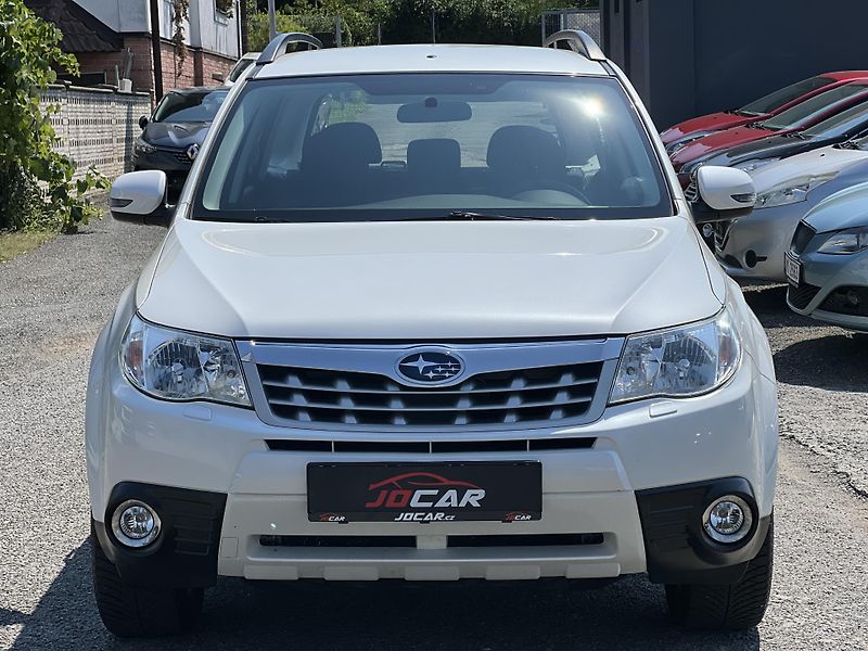 Subaru Forester 2.0i LPG 4x4 KLIMA KAMERA ALU - fotka 2 z 42