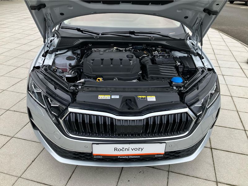 Škoda Octavia 2.0TDI 110 kW DSG TOP SELECTIO - fotka 29 z 30