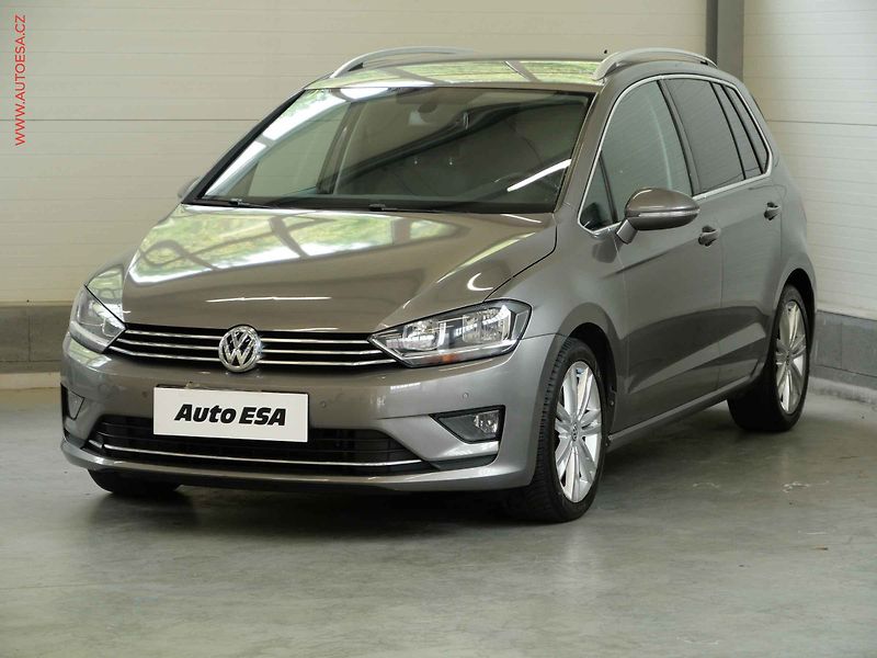 Volkswagen Golf Sportsvan (2015) 1.6 TDi, DSG, navi, park - fotka 3 z 20