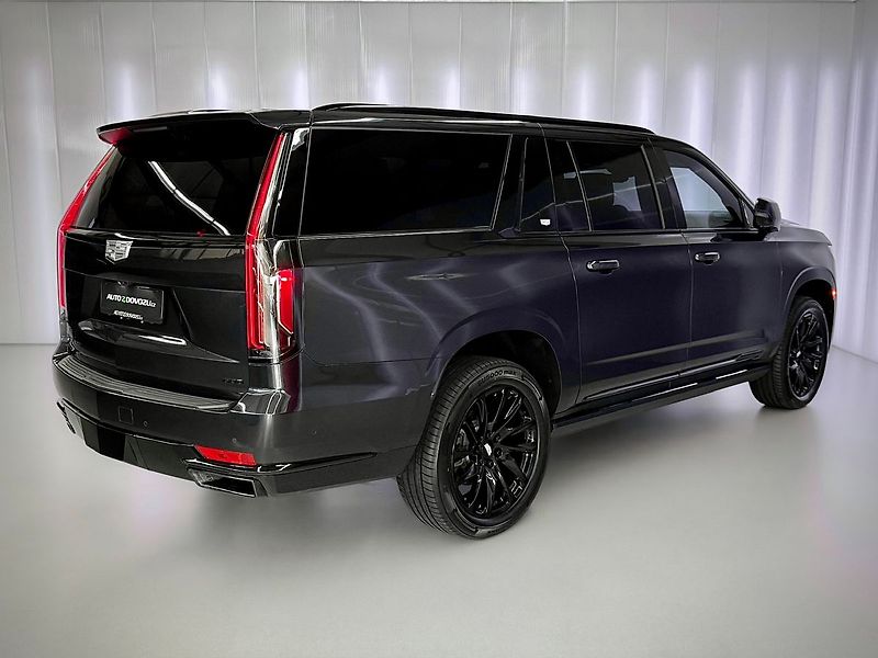 Cadillac Escalade 6.2 V8 AWD ESV SPORT PLATINUM, - fotka 7 z 40