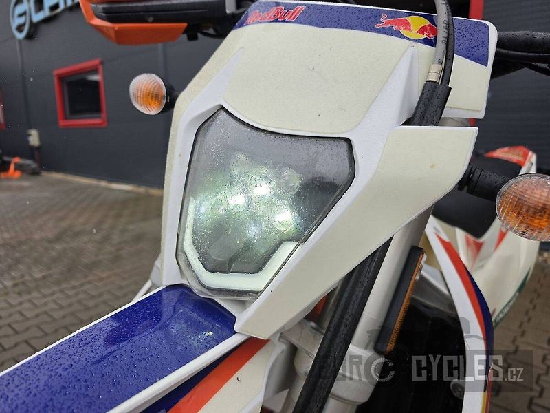 KTM 300 EXC TPI (2019) - fotka 9 z 17