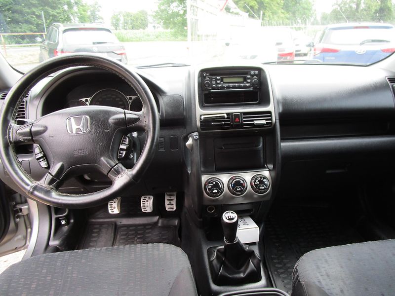 Honda CR-V 2,2D-103KW-4x4-BEZ DPF - fotka 7 z 17