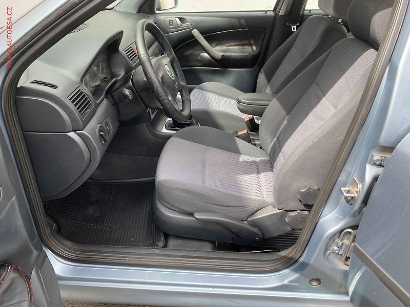 Škoda Octavia (2003) 1.6 MPi, ČR, Elegancec, TZ - fotka 9 z 17