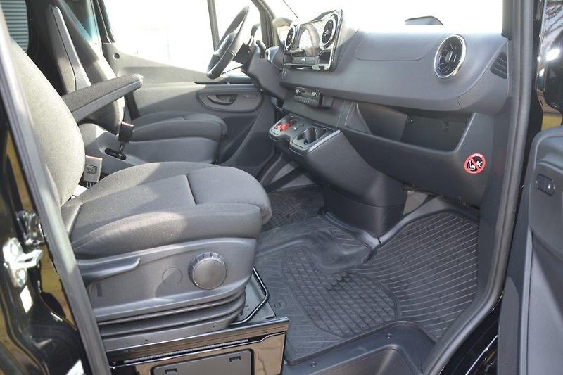Mercedes-Benz Sprinter 319 CDi  - fotka 14 z 16