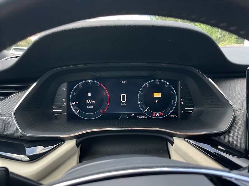 Škoda Octavia 2,0 TDI Combi Style LED+PDC - fotka 9 z 25