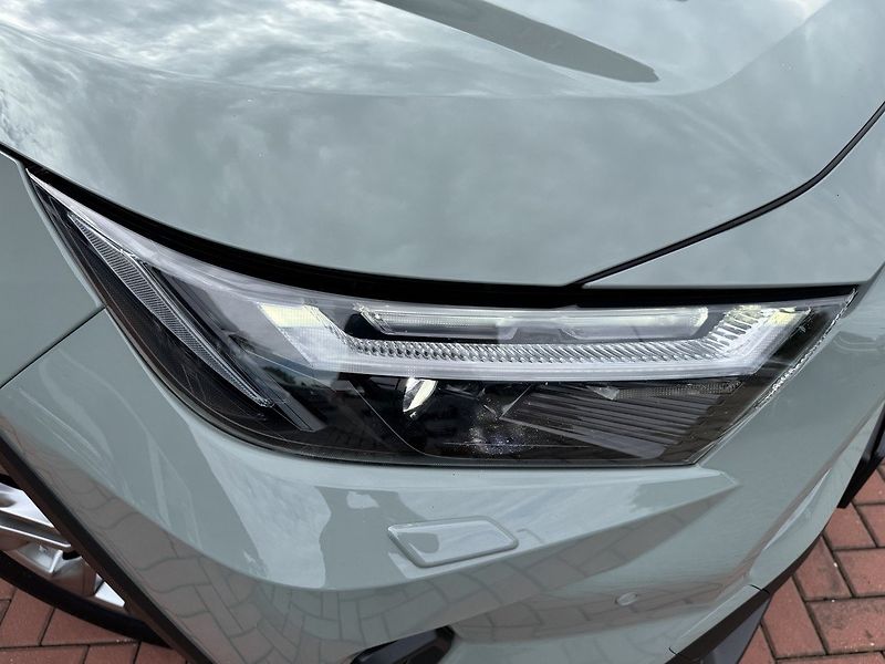 Toyota RAV4 (2023) 2.5HSD 4WD Hybrid Executive - fotka 37 z 49