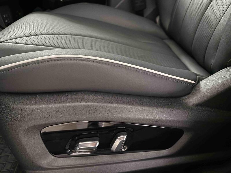 Omoda 5 (2025) 1.6 Premium 108 kW - fotka 15 z 49