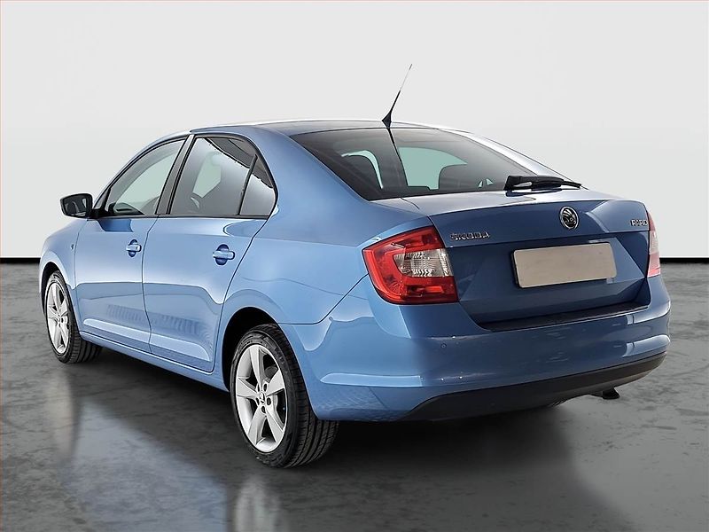 Škoda Rapid (2015) Ambition 1.2 TSI, ČR,1.maj - fotka 4 z 17