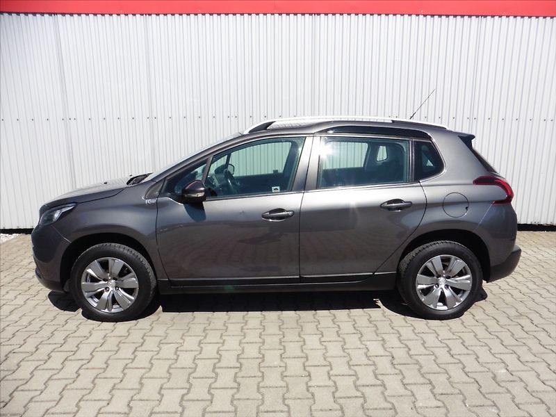 Peugeot 2008 1,2 Allure Navi, 1.maj.. - fotka 2 z 18