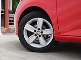 Škoda Fabia 1,0 MPI Active, Klima - náhled 26