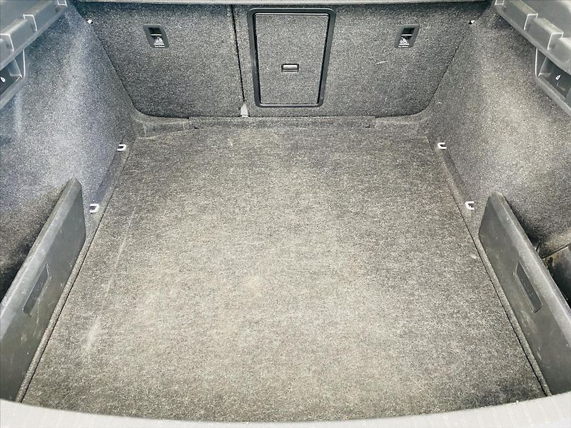 Škoda Octavia 2,0 TDI 110kW Style Plus - fotka 27 z 28