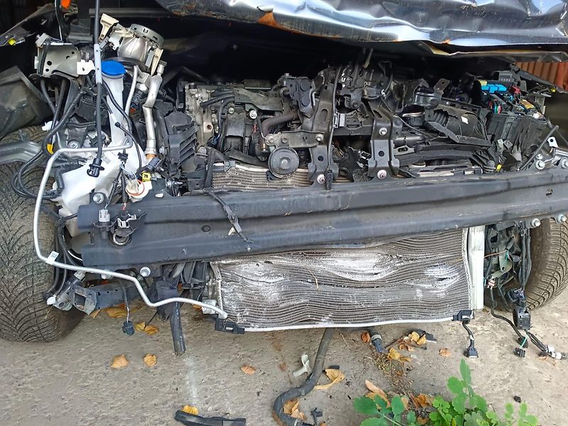 Toyota Yaris (2025) 1.5i HYBRID HEV 2025 - fotka 6 z 6