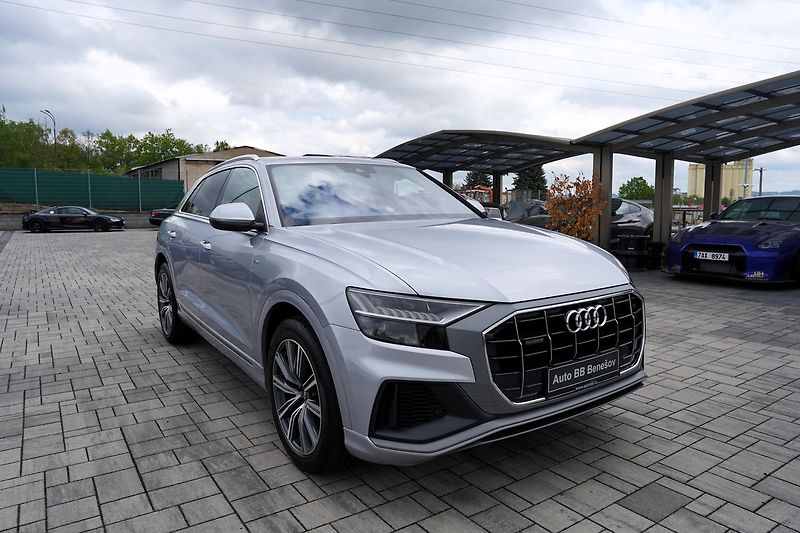 Audi Q8 55 TFSI Q/21kola/S-line/B&O - fotka 8 z 44