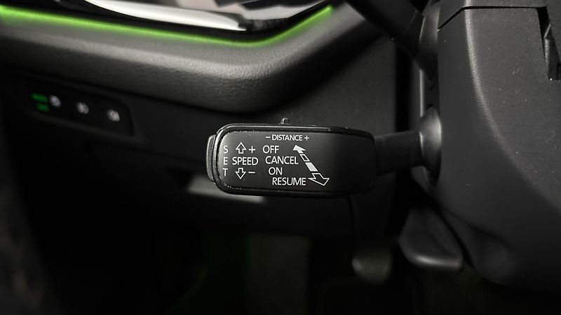 Škoda Octavia 2.0 TDI Style - fotka 14 z 27