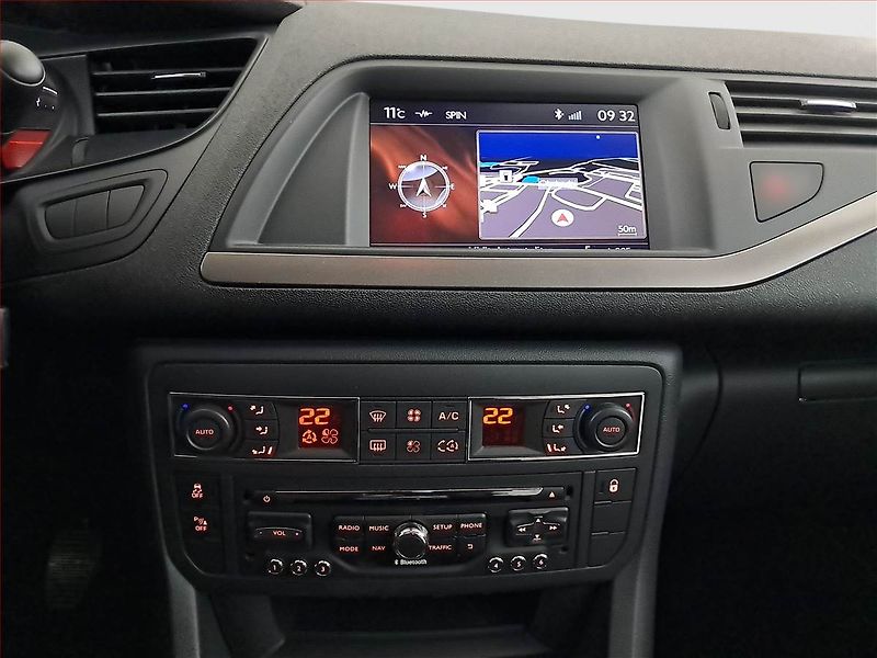 Citroën C5 (2014) 2.0 HDi, Serv.kniha, Navi - fotka 12 z 15