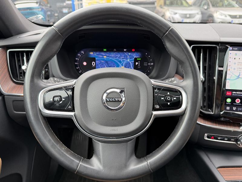 Volvo XC60 (2023) T6 AWD Recharge Plus Bright - fotka 24 z 51
