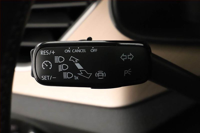 Škoda Kamiq (2021) Style 1.0 TSI, ČR,1.maj - fotka 17 z 19