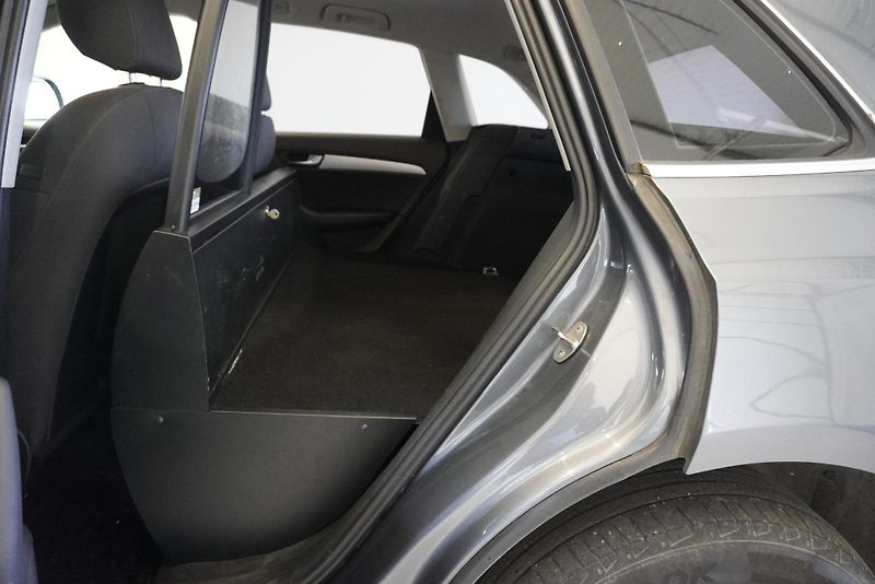 Audi Q5 3,0 TDI QUATTRO AUTOMAT - fotka 22 z 28