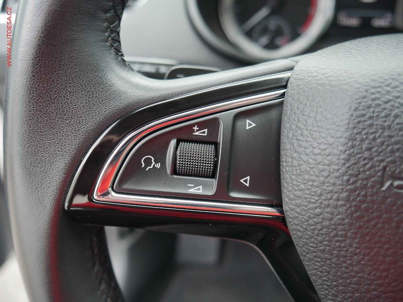 Škoda Octavia (2019) 1.5 TSi, ČR, Style, DSG - fotka 18 z 21