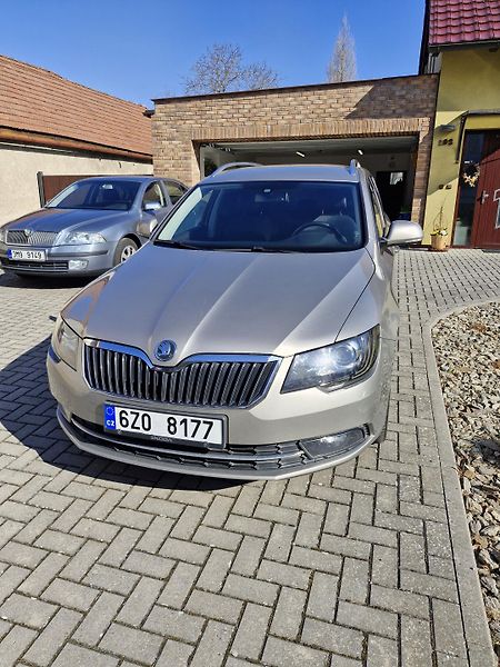 Škoda Superb (2013) Dobrý stav - fotka 3 z 9