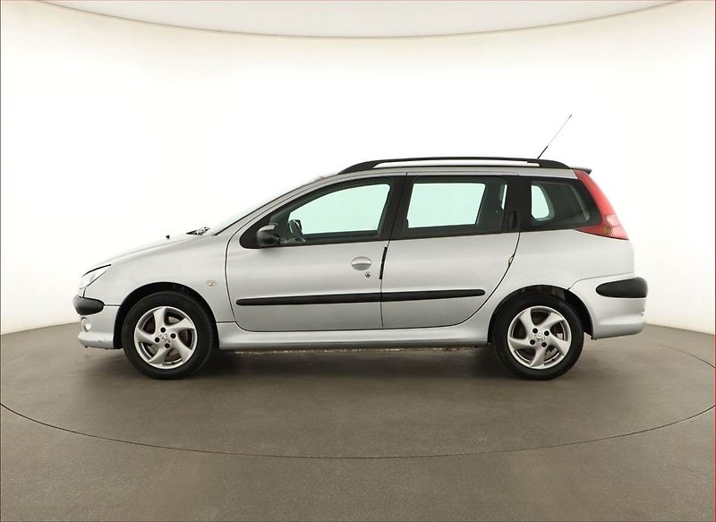 Peugeot 206 (2006) 1.6 HDi, po STK, Tažné, Klima - fotka 3 z 12