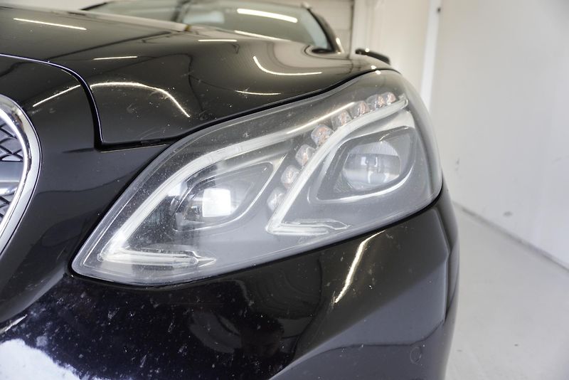 Mercedes-Benz Třídy E 350CDi automat - fotka 10 z 34