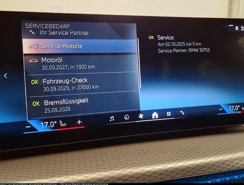 BMW Řada 3 320d xDrive Touring - fotka 6 z 7