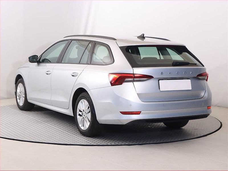 Škoda Octavia (2022) Ambition 2.0 TDI, digi klima - fotka 4 z 20