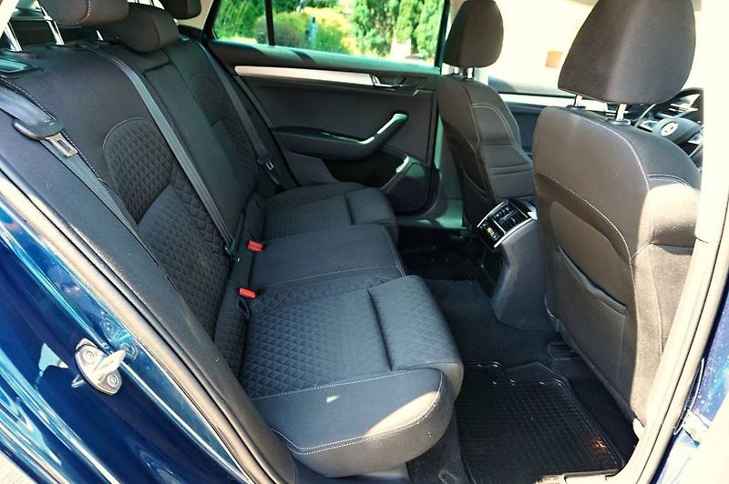 Škoda Superb (2018) STYLE 2,0 TSI 162 kW - fotka 19 z 58