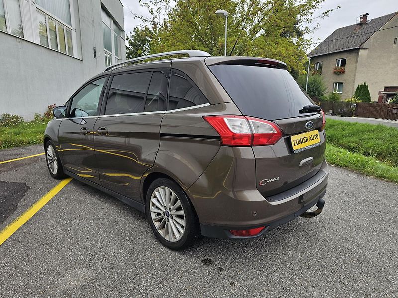Ford Grand C-MAX (2016) 1.5 ECOBOOST-TITANIUM - fotka 3 z 20