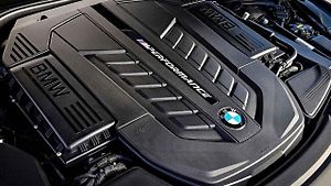 6,6litrový motor V12 od BMW vydrží ve výrobě minimálně do roku 2023