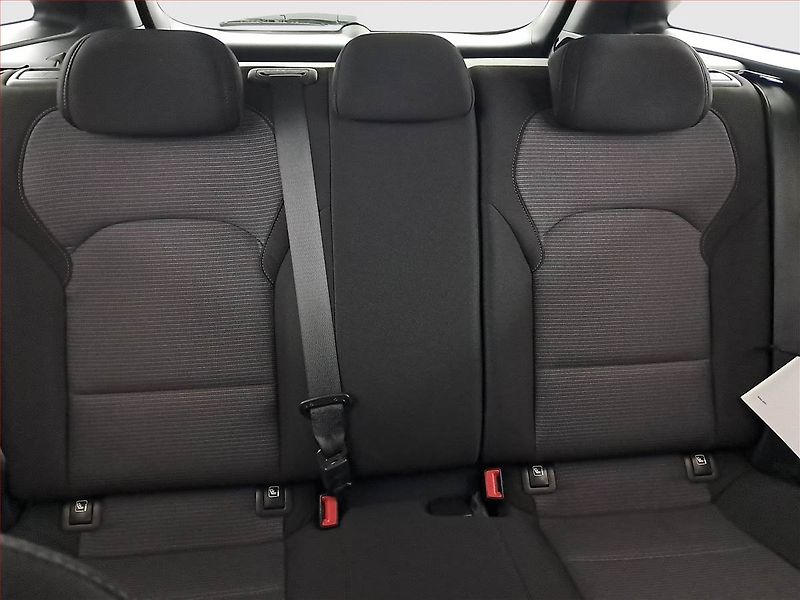 Hyundai i30 (2017) 1.6 CRDi, Tempomat - fotka 10 z 16