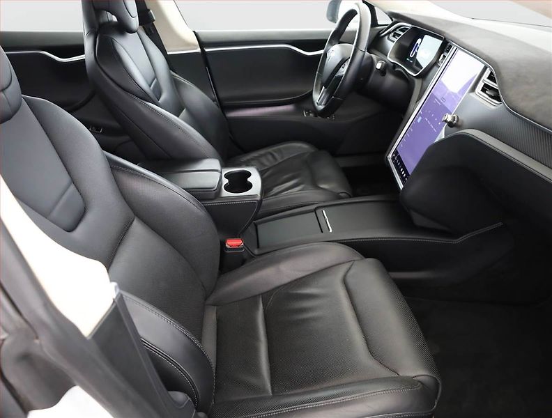Tesla Model S (2017) P100D Ludicrous, SoH 93% - fotka 7 z 21
