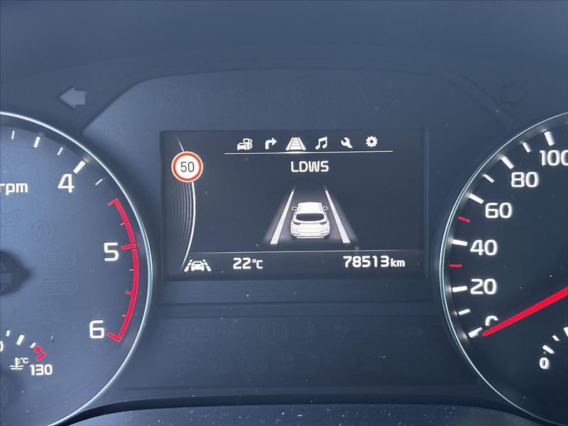 Kia Sportage 1,7 CRDi Style KAMERA TOP STAV - fotka 36 z 39