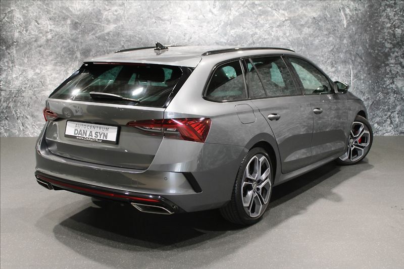 Škoda Octavia 2,0 TDI RS 147KW 4x4 zánovní - fotka 4 z 39