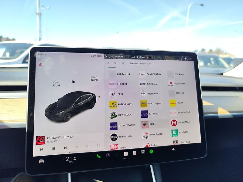 Tesla Model 3 EV/366kW Long Range Dual M. - fotka 16 z 28
