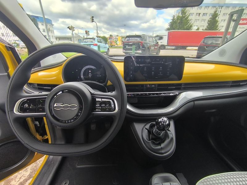 Fiat 500 (2026) Hybrid Torino 1.0 BSG 65k - fotka 19 z 36