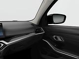 BMW Řada 3 318d Touring - náhled 10