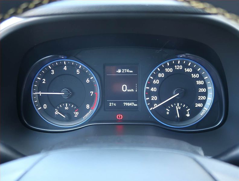 Hyundai Kona (2018) Style 1.0 T-GDI, Kůže - fotka 11 z 20
