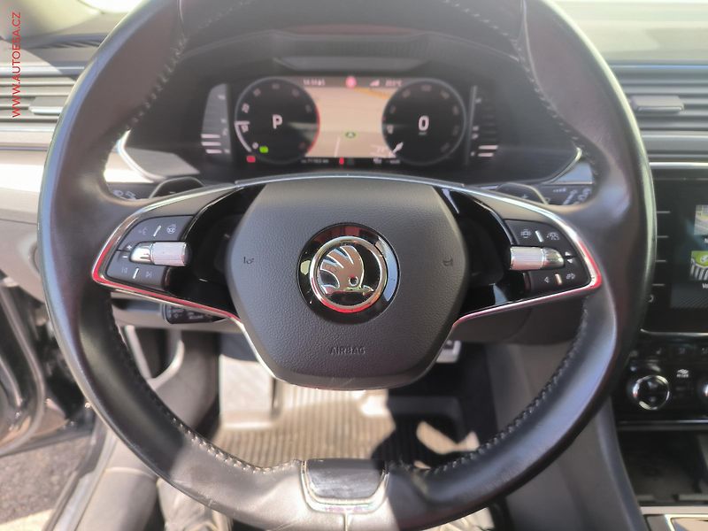 Škoda Superb (2022) 2.0 TSi 4x4, ČR, Scout, DSG - fotka 27 z 36