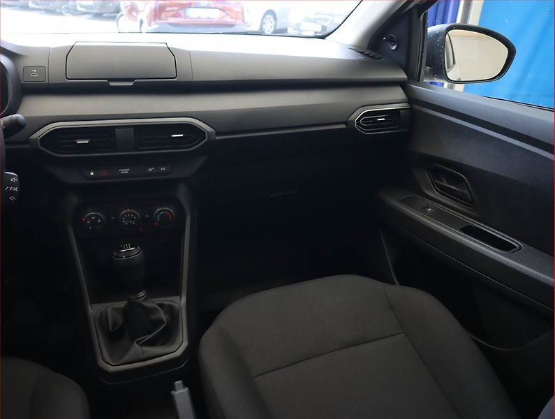 Dacia Jogger (2025) 1.0 TCe, 7 míst, Serv.kniha - fotka 8 z 18